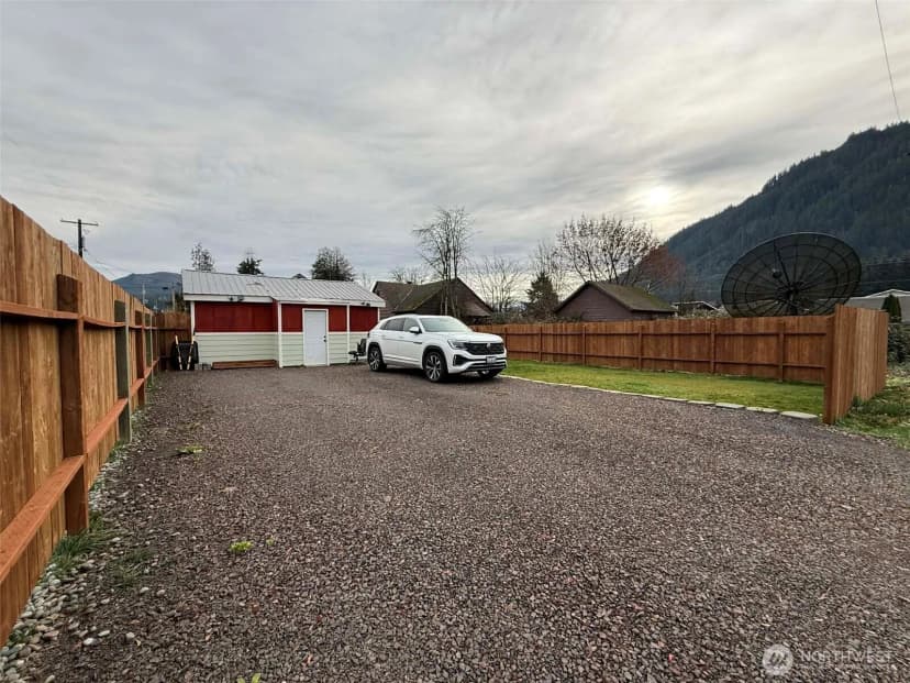 Property photo for 254 5th Street, Morton photo 23