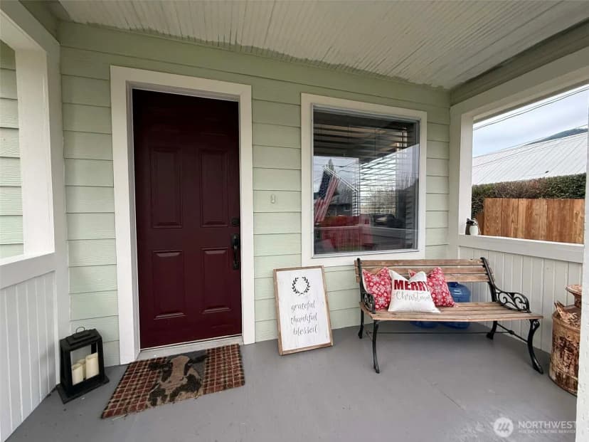 Property photo for 254 5th Street, Morton photo 2