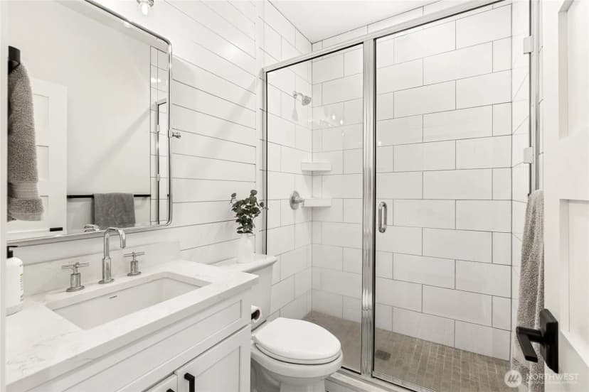 Property photo for 4327 Creekview Lane Nw, Olympia photo 19