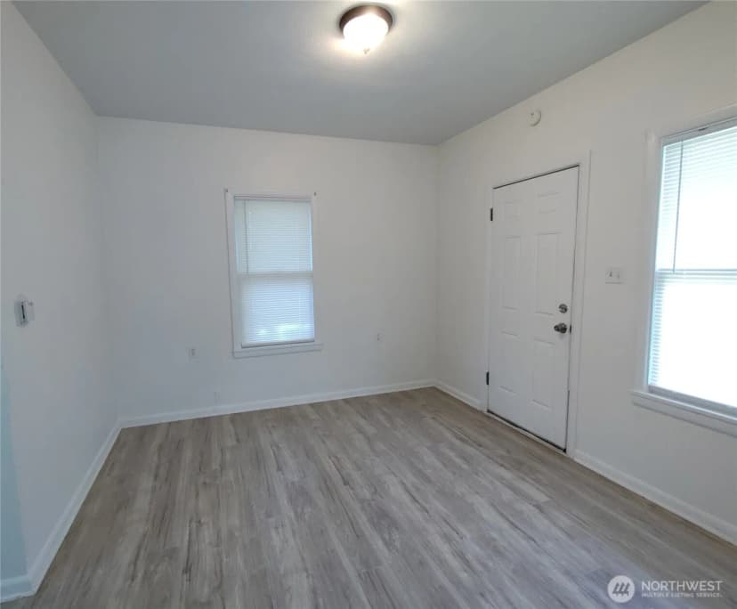 Property photo for 5005 N 31st Street, Tacoma photo 4
