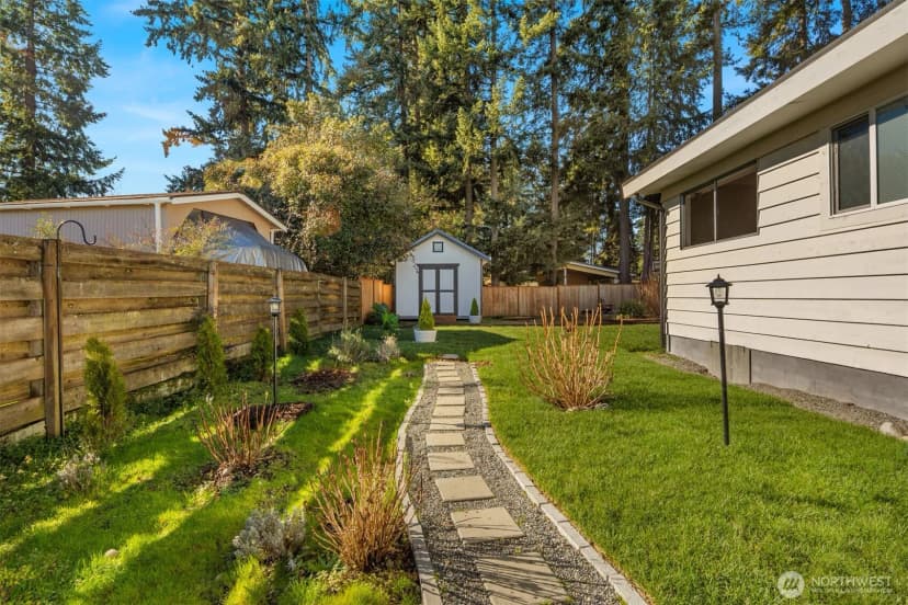 Property photo for 4515 Ne 17th Place, Renton photo 28