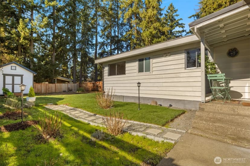 Property photo for 4515 Ne 17th Place, Renton photo 27