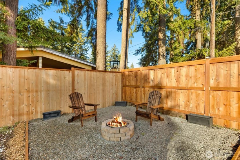 Property photo for 4515 Ne 17th Place, Renton photo 31