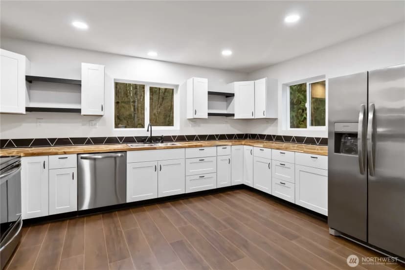 Property photo for 241 Oxbow Lake Ln, Toledo photo 16