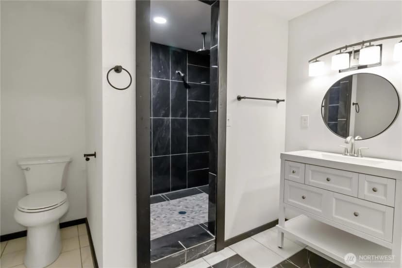 Property photo for 241 Oxbow Lake Ln, Toledo photo 30