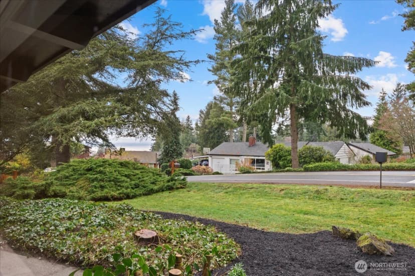 Property photo for 1001 Nw 175th Street, Shoreline photo 9