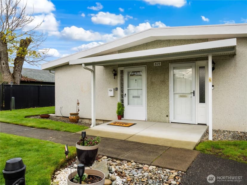 Property photo for 319 7th Se #1, Puyallup photo 3