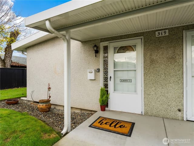 Property photo for 319 7th Se #1, Puyallup photo 5