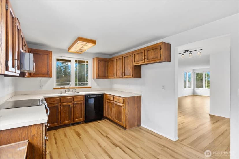 Property photo for 4517 76th Street Sw, Mukilteo photo 11