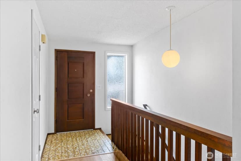 Property photo for 4517 76th Street Sw, Mukilteo photo 4