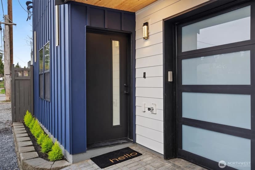Property photo for 9003 30th Avenue Sw #b, Seattle photo 3