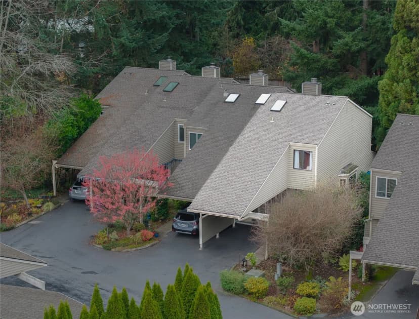Property photo for 9606 Ne 121st Lane, Kirkland photo 2