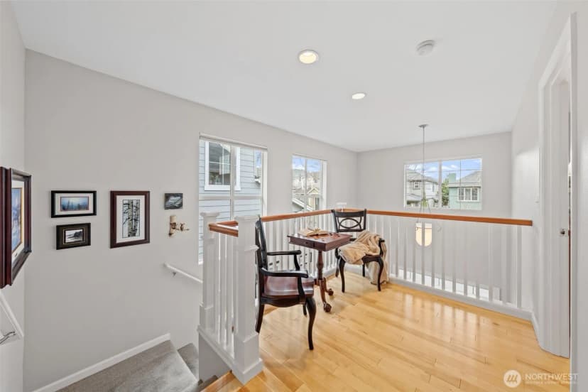 Property photo for 2456 30th Avenue Ne, Issaquah photo 15