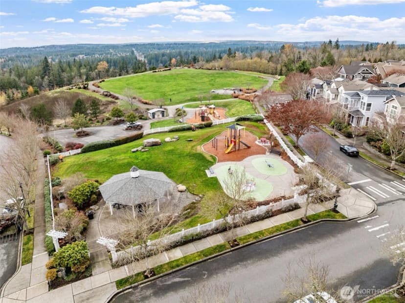 Property photo for 2456 30th Avenue Ne, Issaquah photo 29
