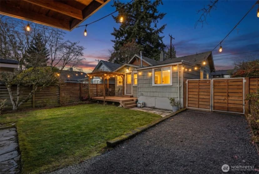 Property photo for 335 N 104th Street, Seattle photo 24