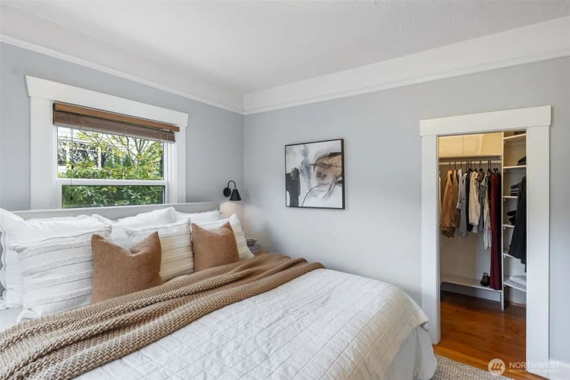 Property photo for 335 N 104th Street, Seattle photo 13