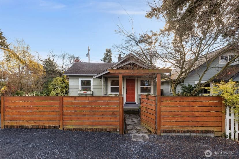 Property photo for 335 N 104th Street, Seattle photo 27