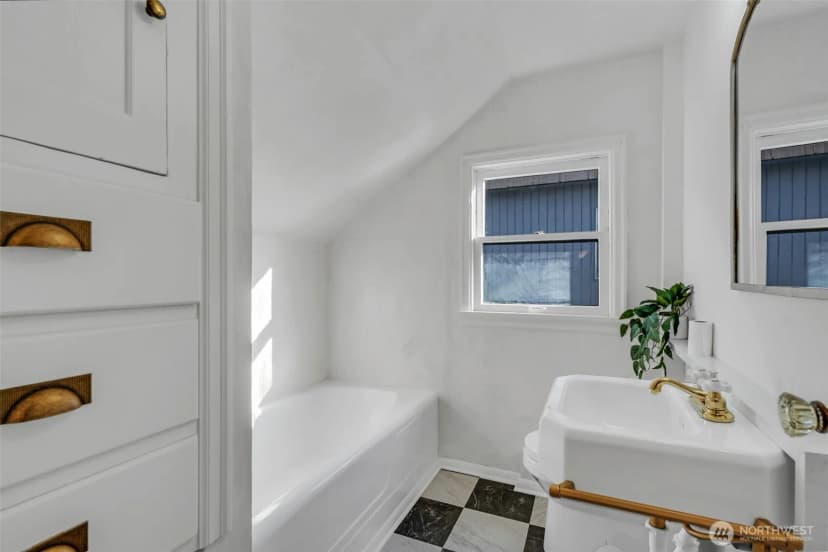 Property photo for 615 N J Street, Tacoma photo 27
