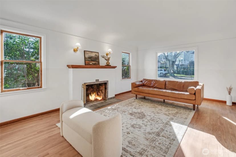 Property photo for 615 N J Street, Tacoma photo 8