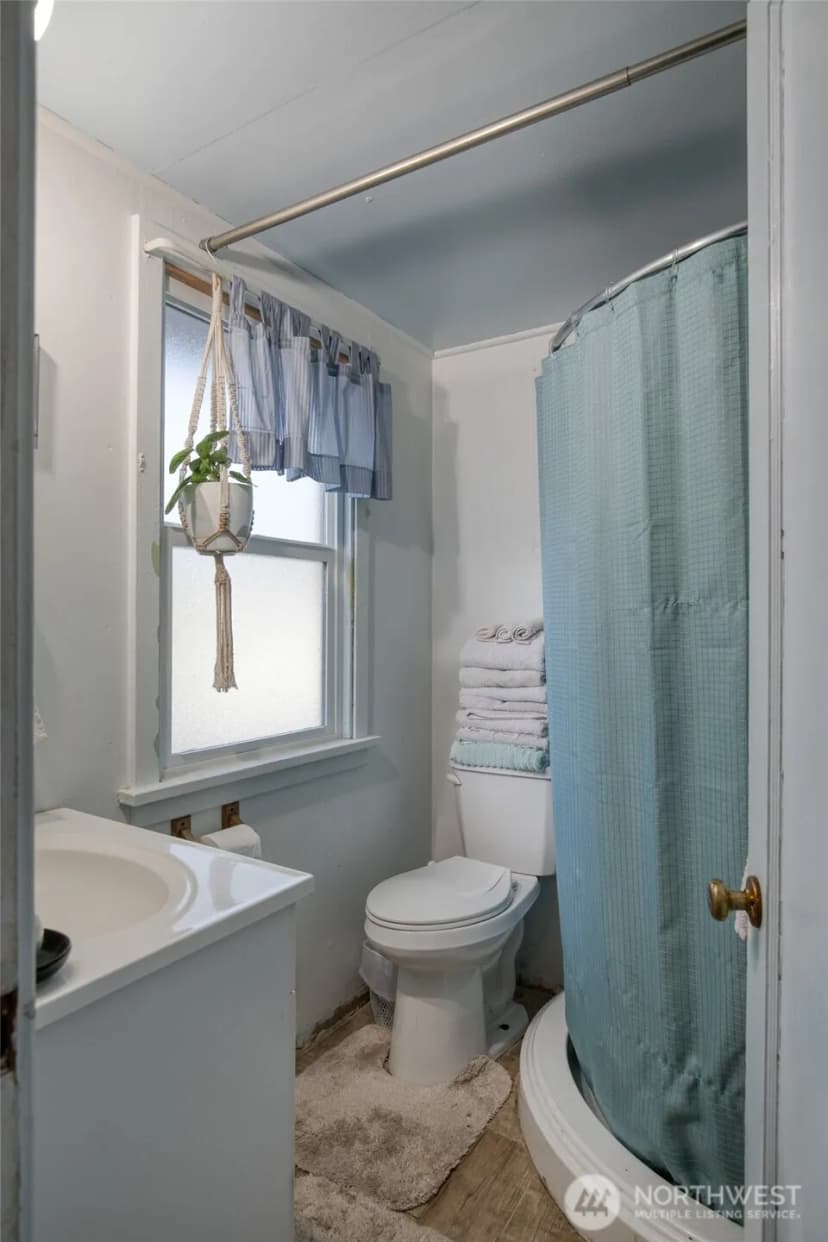 Property photo for 251 N Second Street, Toledo photo 10