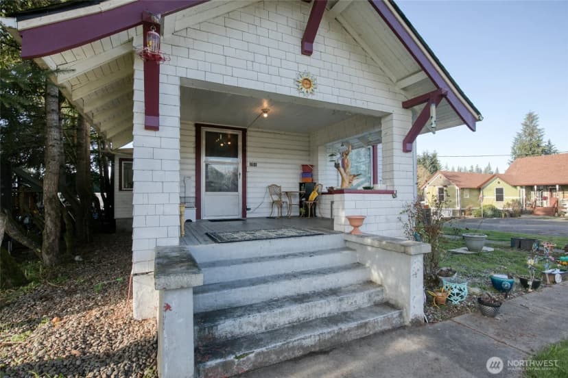 Property photo for 251 N Second Street, Toledo photo 2