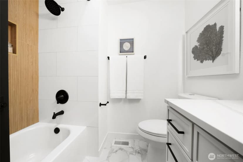 Property photo for 11314 25th Avenue Sw, Seattle photo 13