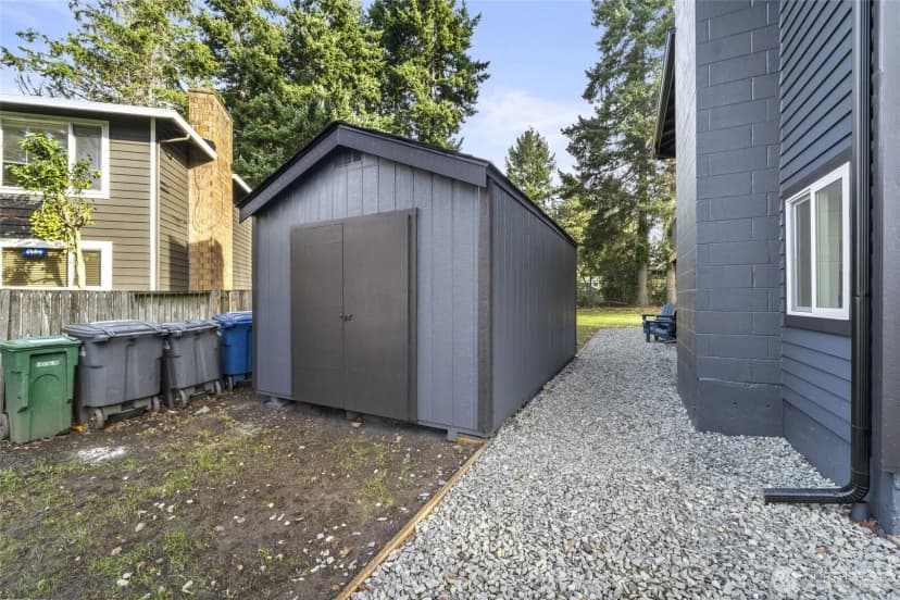 Property photo for 11314 25th Avenue Sw, Seattle photo 32
