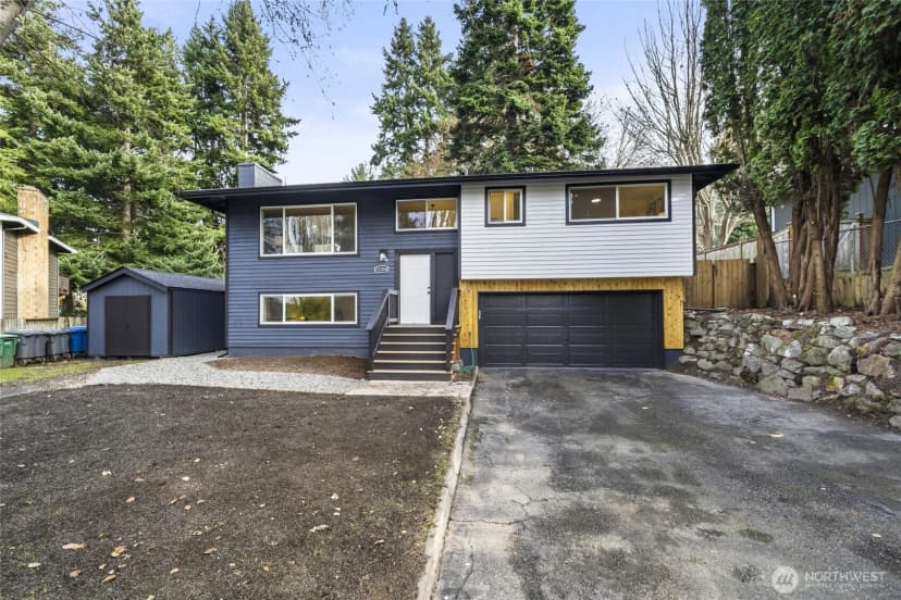 Property photo for 11314 25th Avenue Sw, Seattle photo 2