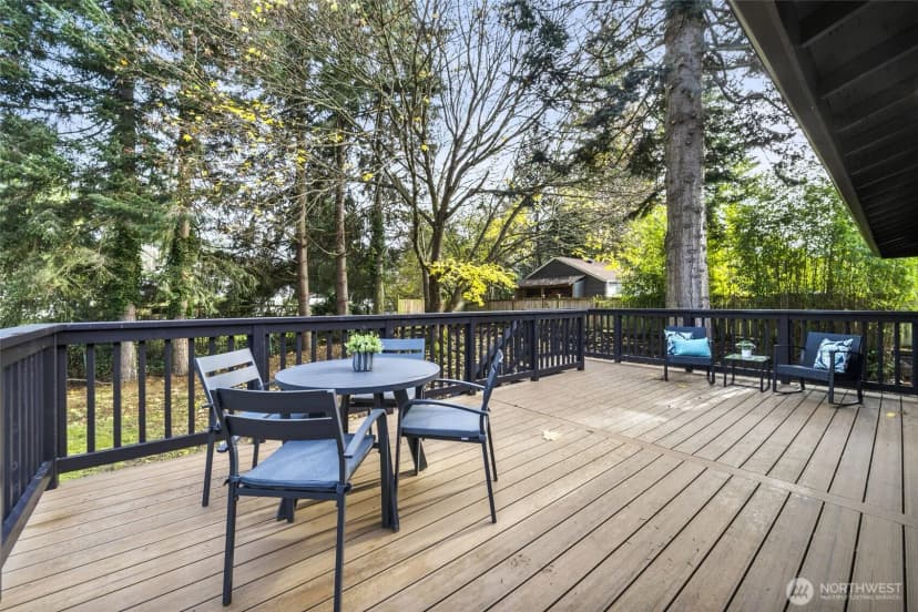 Property photo for 11314 25th Avenue Sw, Seattle photo 31