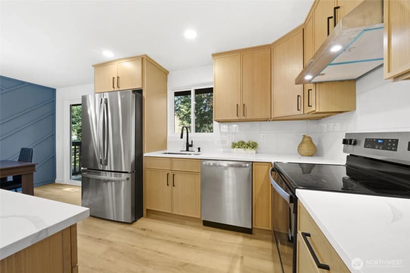 Property photo for 11314 25th Avenue Sw, Seattle photo 12