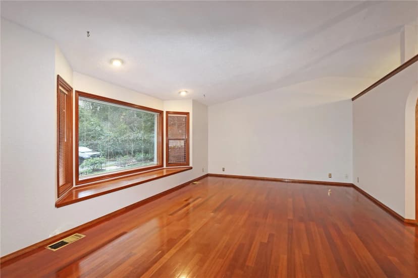 Property photo for 5017 96th Street E, Tacoma photo 8
