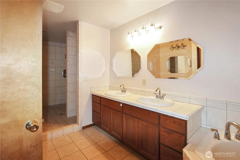 Property photo for 5017 96th Street E, Tacoma photo 21