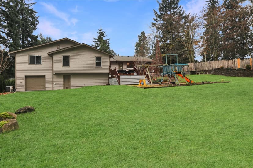 Property photo for 5017 96th Street E, Tacoma photo 2
