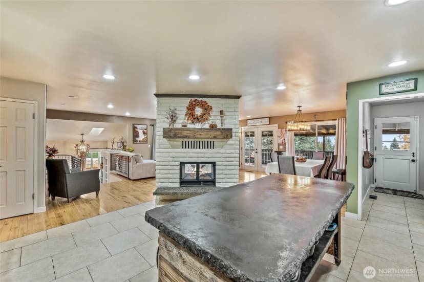 Property photo for 809 N Kenroy Terrace, East Wenatchee photo 7