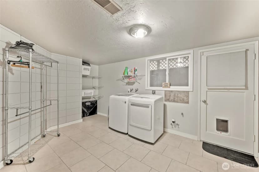 Property photo for 809 N Kenroy Terrace, East Wenatchee photo 26