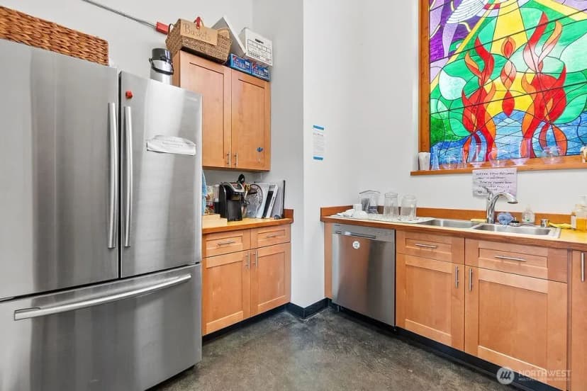 Property photo for 1322 S Bayview, Seattle photo 17