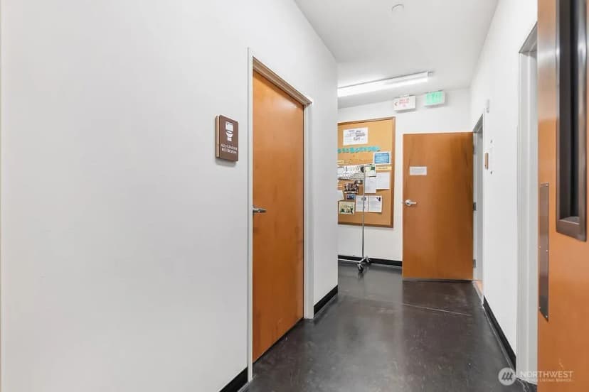 Property photo for 1322 S Bayview, Seattle photo 14