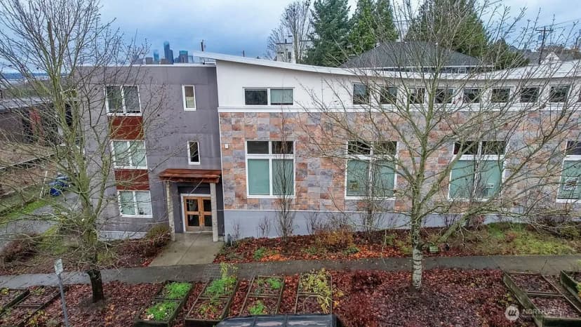 Property photo for 1322 S Bayview, Seattle photo 21