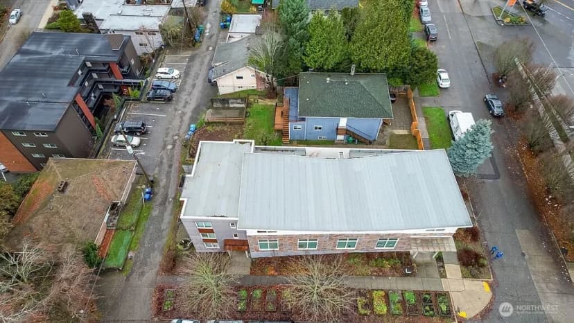 Property photo for 1322 S Bayview, Seattle photo 25