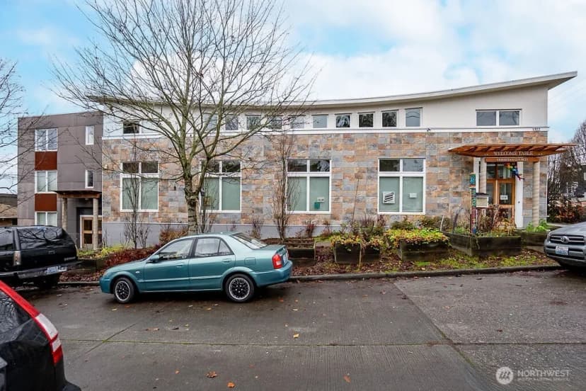 Property photo for 1322 S Bayview, Seattle photo 28