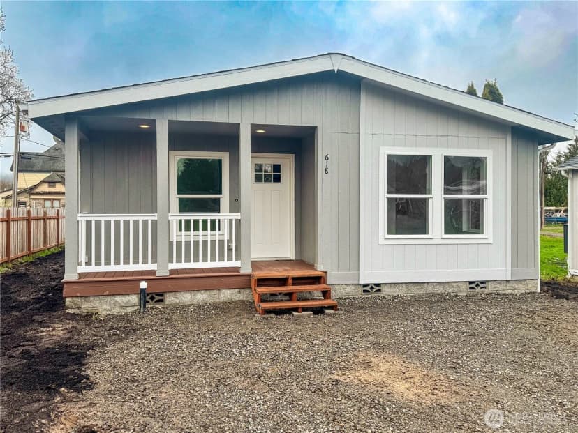 Property photo for 618 C Street, Vader