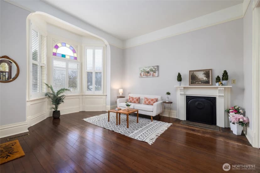 Property photo for 303 Benton Street, La Conner photo 5