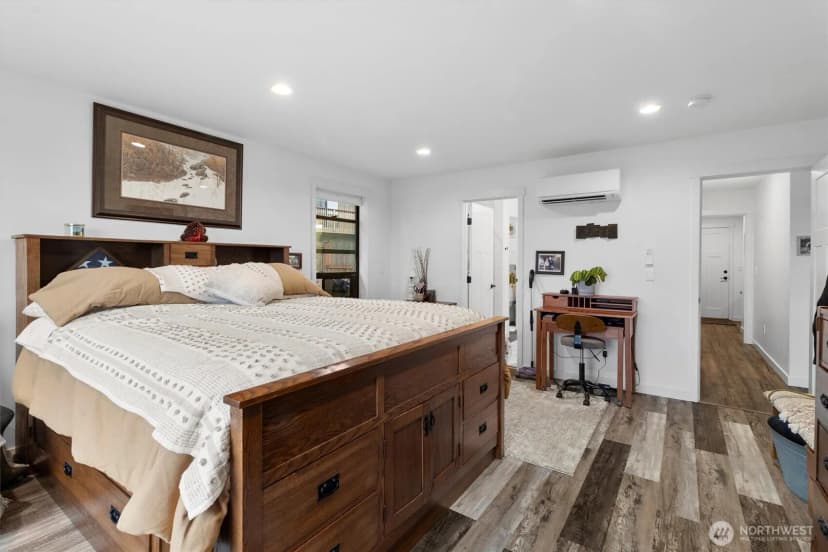 Property photo for 12760 Country Club Place, Burlington photo 17