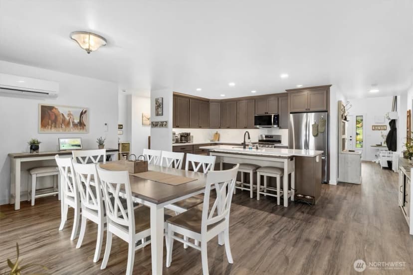 Property photo for 12760 Country Club Place, Burlington photo 11