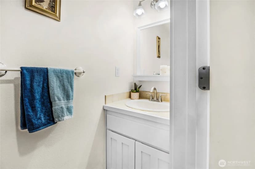 Property photo for 3604 22nd Avenue W, Seattle photo 17