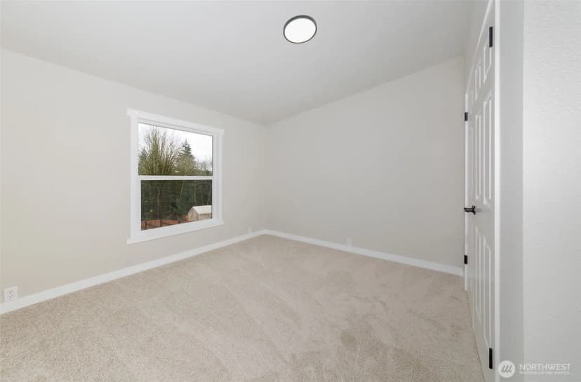 Property photo for 225 N. Lake Roesiger Road, Snohomish photo 17