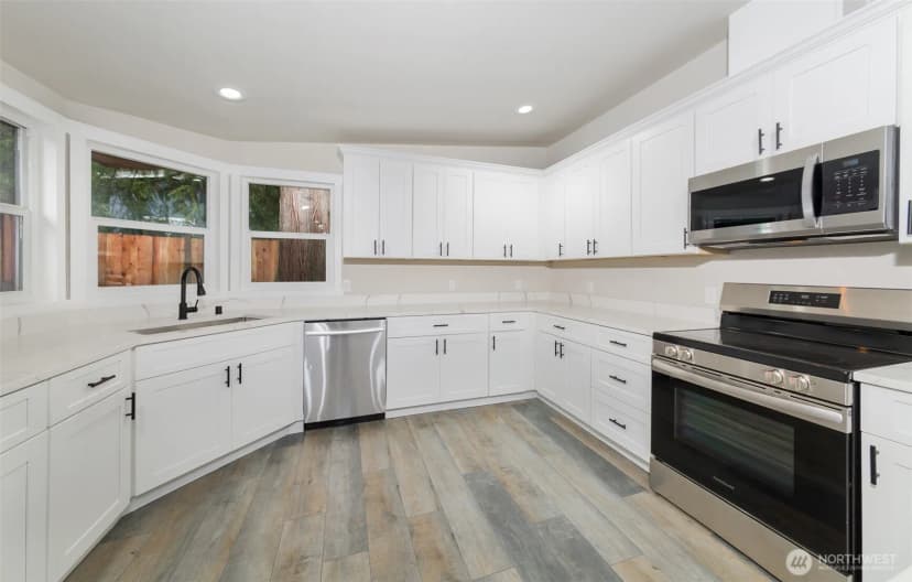 Property photo for 225 N. Lake Roesiger Road, Snohomish photo 3