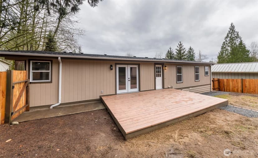 Property photo for 225 N. Lake Roesiger Road, Snohomish photo 24