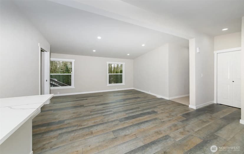 Property photo for 225 N. Lake Roesiger Road, Snohomish photo 10