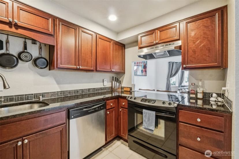 Property photo for 11419 Se 258th St #f302, Kent photo 8